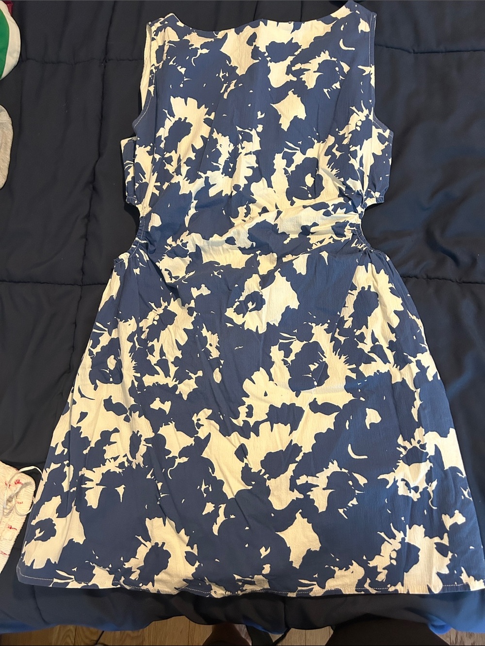 Sleeveless Blue and White Floral Print Dress with side cutouts